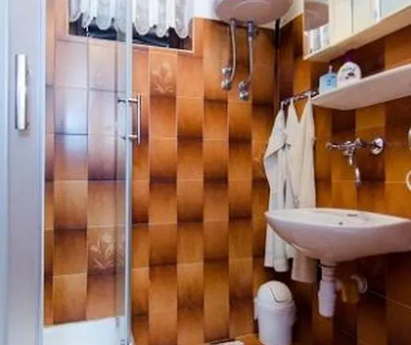 In With Sea View, Balcony, Air Conditioning, W-lan 5055-1 *