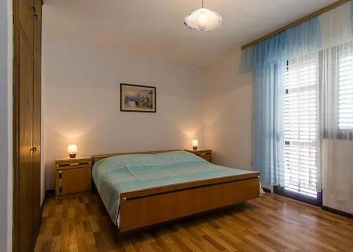 In With Sea View, Balcony, Air Conditioning, W-lan 5055-1 Apartment