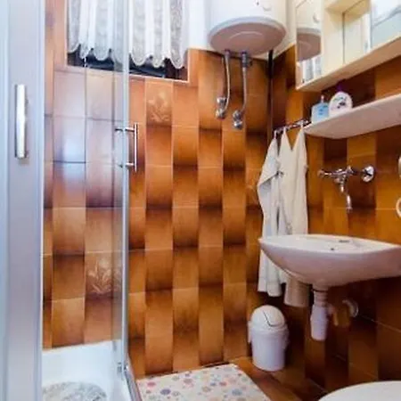 In With Sea View, Balcony, Air Conditioning, W-lan 5055-1 *