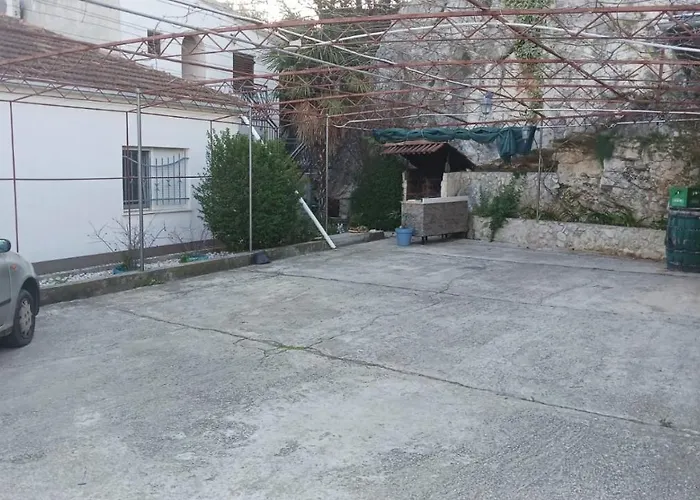 Appartement In With Sea View, Balcony, Air Conditioning, W-lan 5055-1 Trogir